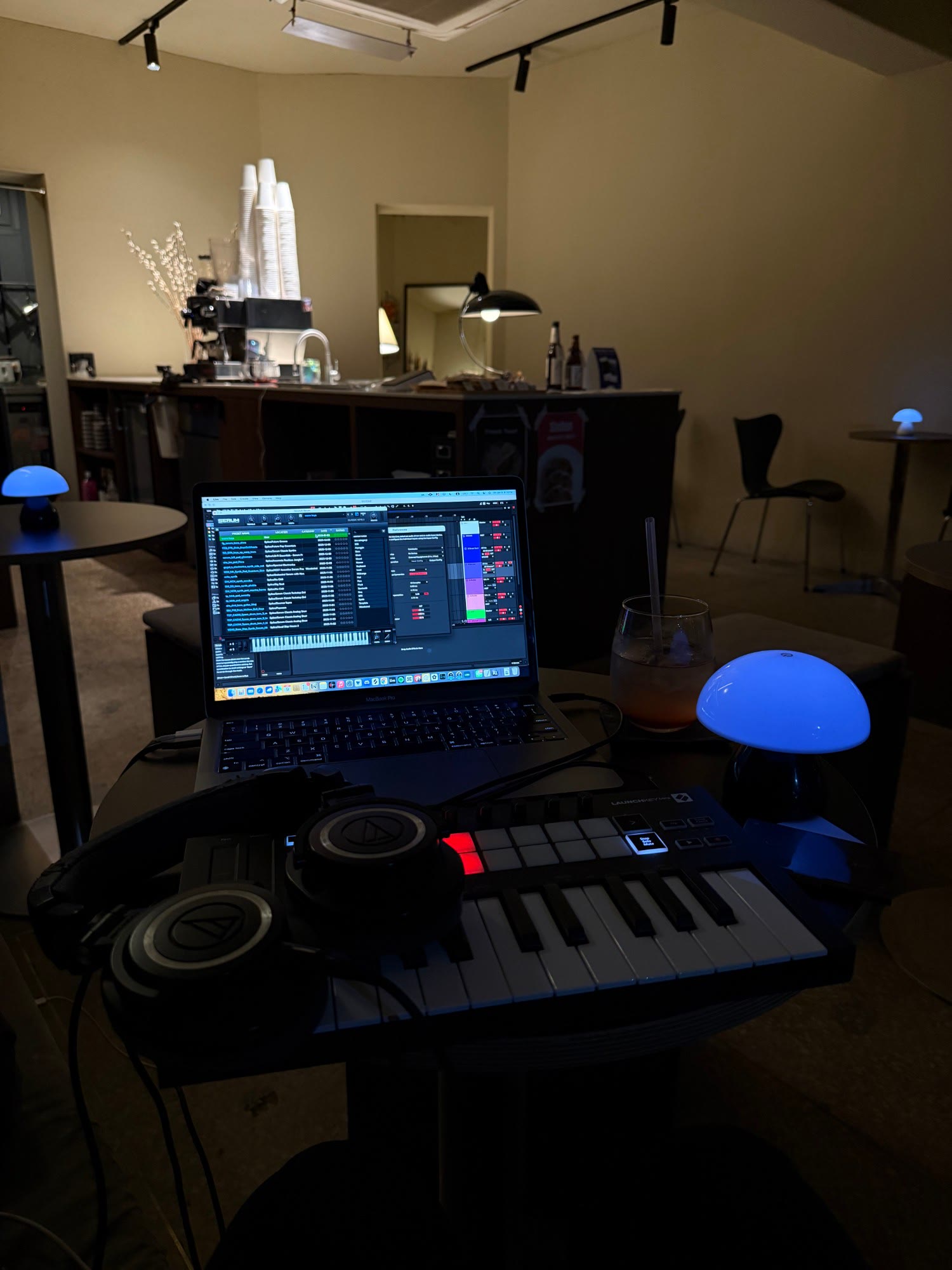 late-night session at a cafe